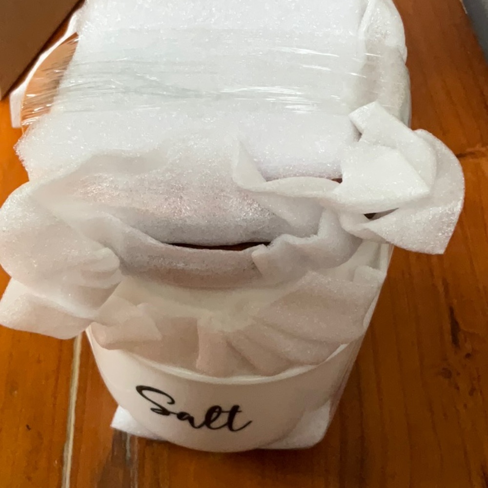 Salt and Pepper Bowls with Lids